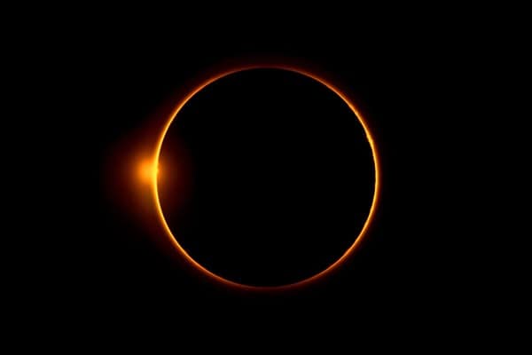 Total solar Eclipse Aries